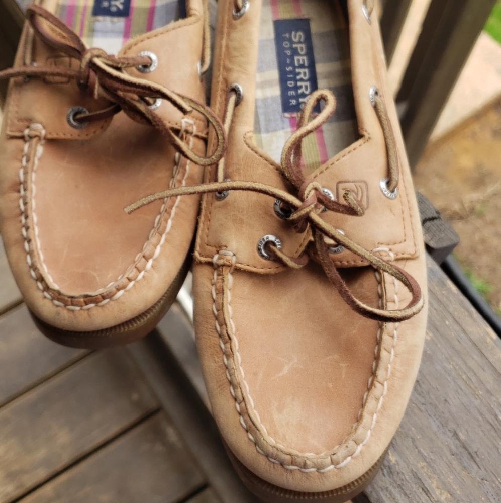 Sperry Shoes - Picture 2 of 4